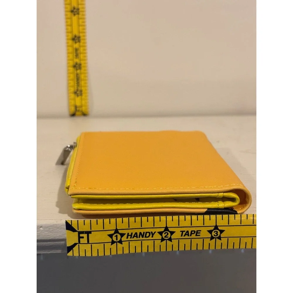 Peanuts Charlie Brown Miniso Wallet Kids Yellow Bifold Keychain New Great Gift!